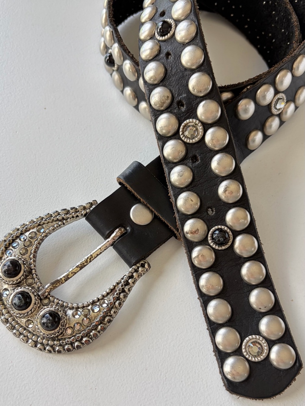Leatherock Black Studded Full-Grain Leather Belt Silver Buckle Gem 1.5” Sz S 32